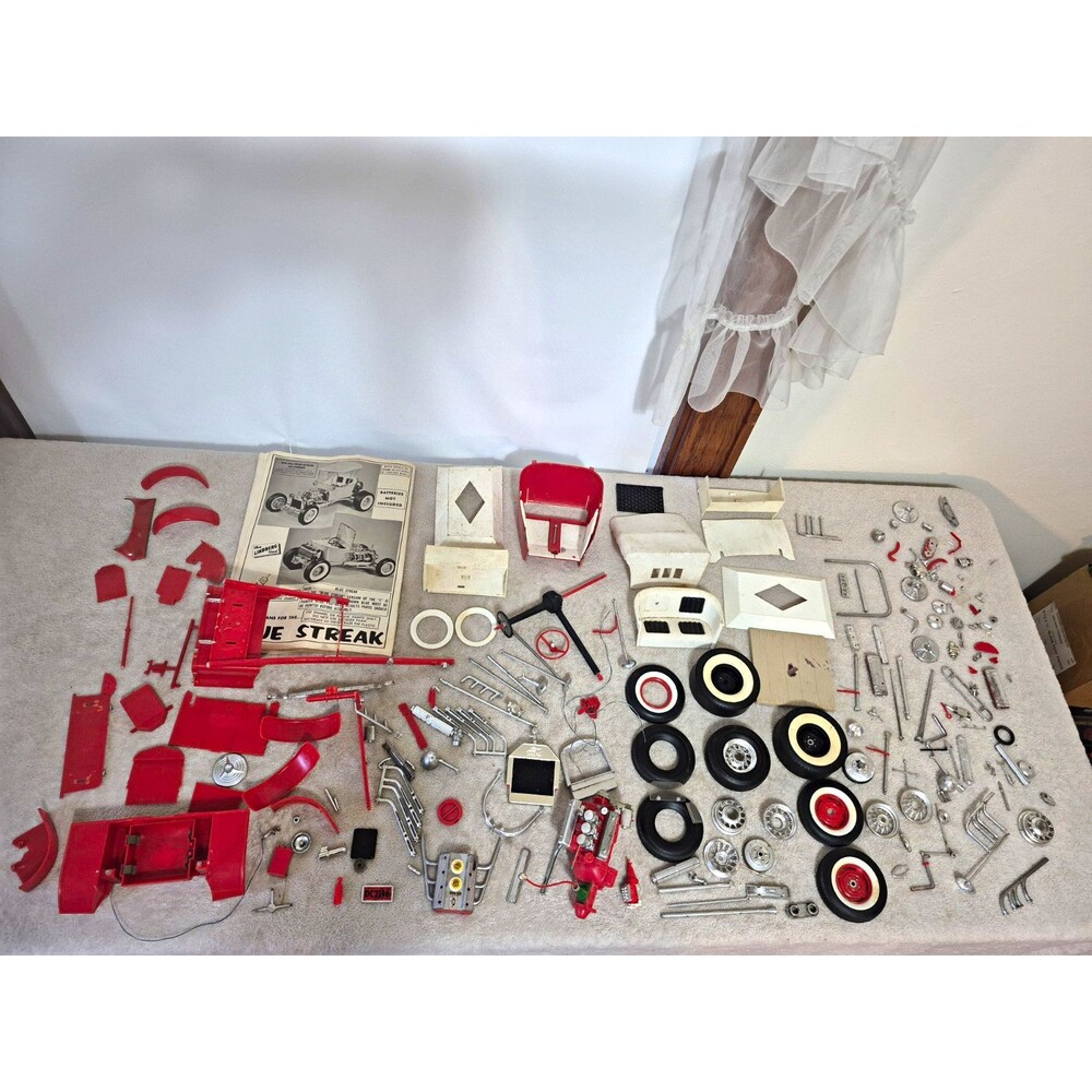Lindberg Blue Streak Ford Hot Rod Car Kit Unassembled w/ Plans Wheels DC2146